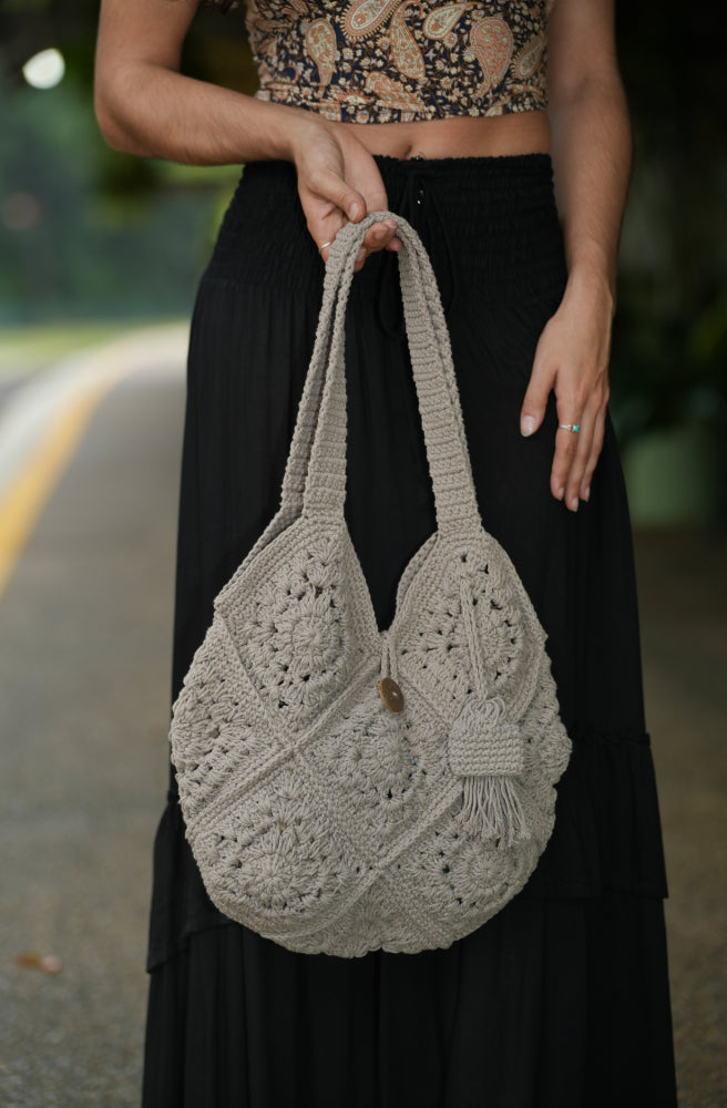 Grans Bag, Vintage Crochet Latte Colour