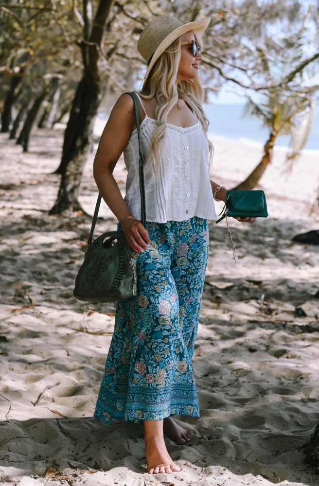 Green Desert Rose Drifter Midi Pants, Turquoise Floral Print